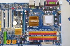 Материнская плата Gigabyte GA-EP35DS3 (Socet 775 P35 4xDDR2 4xSata 1xPCI-Ex16)