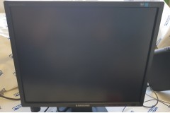 Монитор Samsung SyncMaster 943n б/у