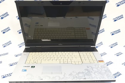 Fujitsu AMILO Pi 3660 (Intel C2D P8700/4Gb/SSD 128Gb+HDD 240Gb/Nvidia 240m/18.4/Win 10 Home) Fujitsu AMILO Pi 3660 (Intel C2D P8700/4Gb/SSD 128Gb+HDD 240Gb/Nvidia 240m/18.4/Win 10 Home)