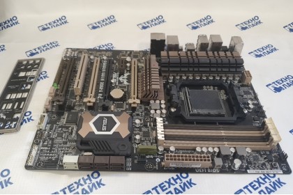 Материнская плата ASUS Sabertooth 990FX R2.0 б/у (Socet AM3+ 990FX 4xDDR3 4xSata 1xPCI-Ex16)